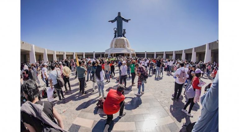 FOTOGALERÍA 42 mil jóvenes peregrinan a la Montaña de Cristo Rey en