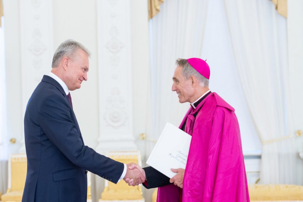 FOTOGALERÍA Ex secretario particular de Benedicto XVI inicia misión