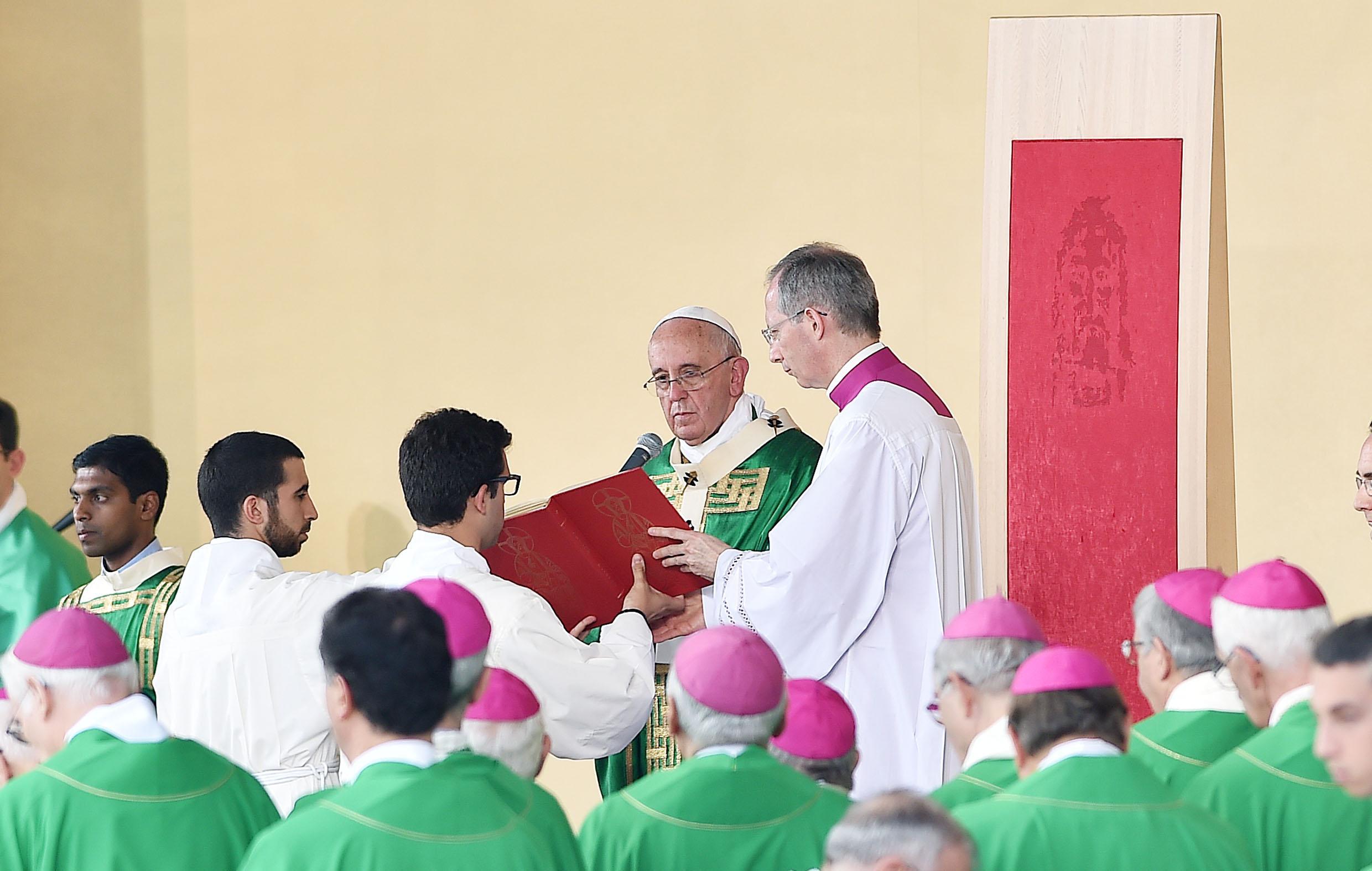 Pope Francis celebrates mass in Turin's Vittorio Veneto square