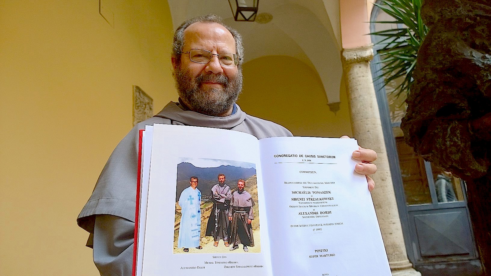 Fray Angelo Paleri postulator of priest died by Sendero Luminoso in Perú - april 2015