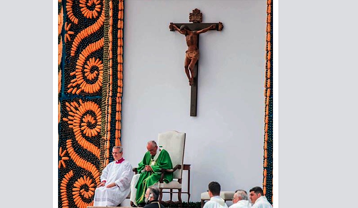 Pope Francis in the mass in Asunción del Paraguay