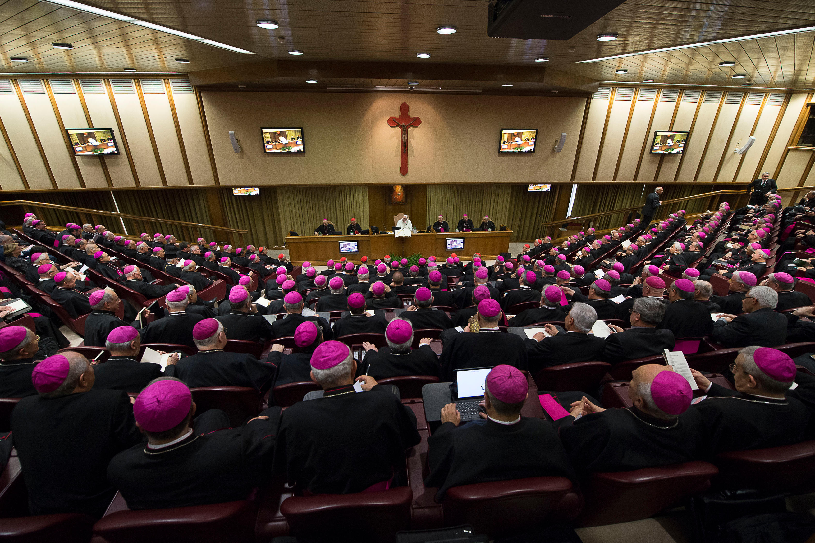 Pope meets the Italian Conference of Bishops (CEI) on Monday