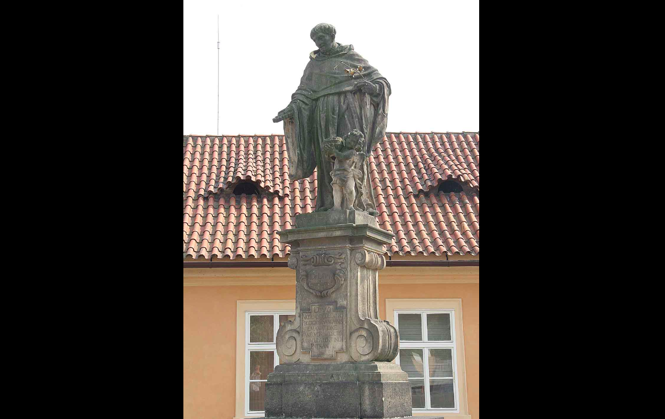 Estatua de San Nicolás de Tolentino (Wiki commons)