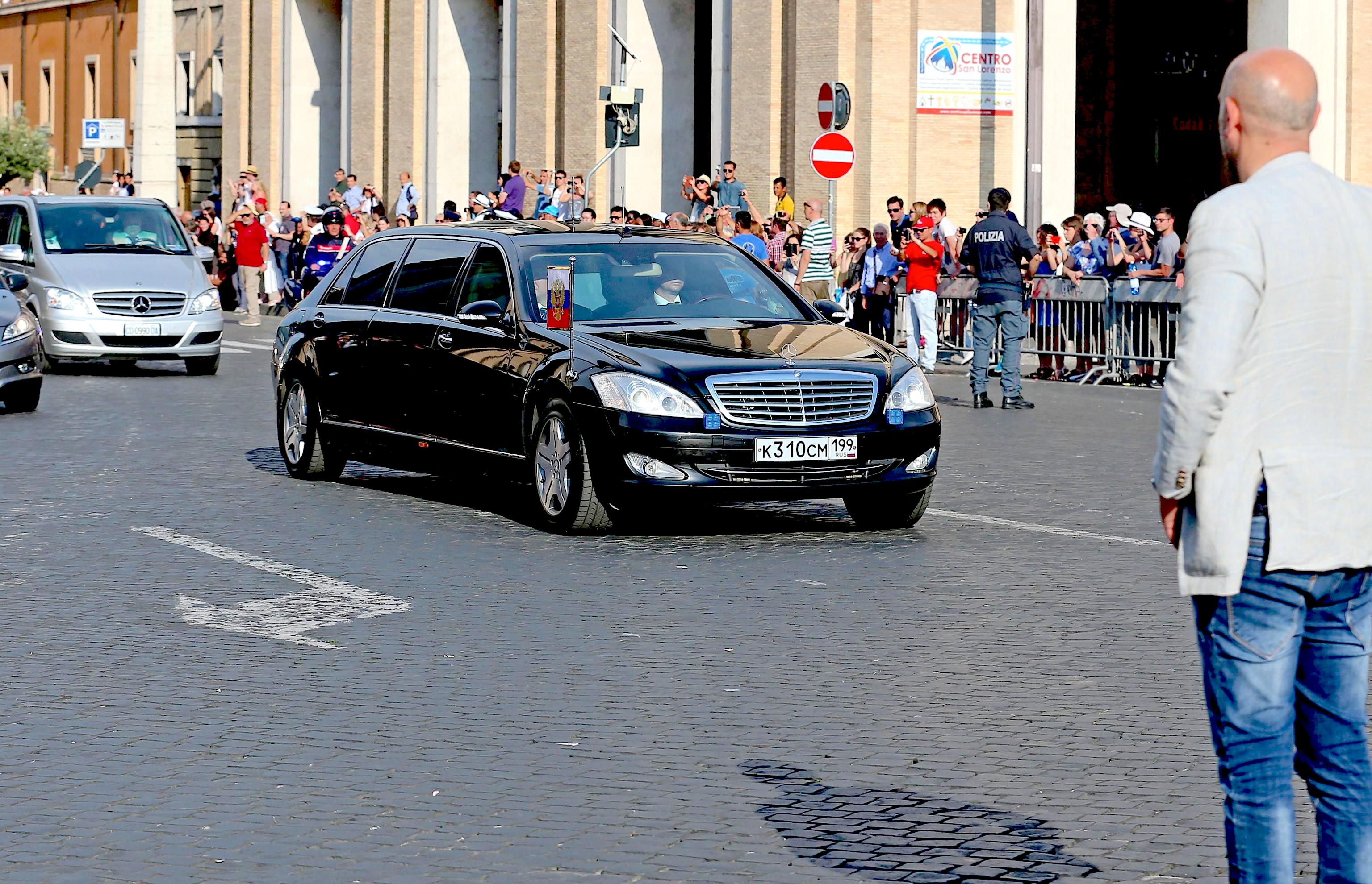Russian President Vladimir Putin arrives at the Vatican for a private audience with Pope Francis