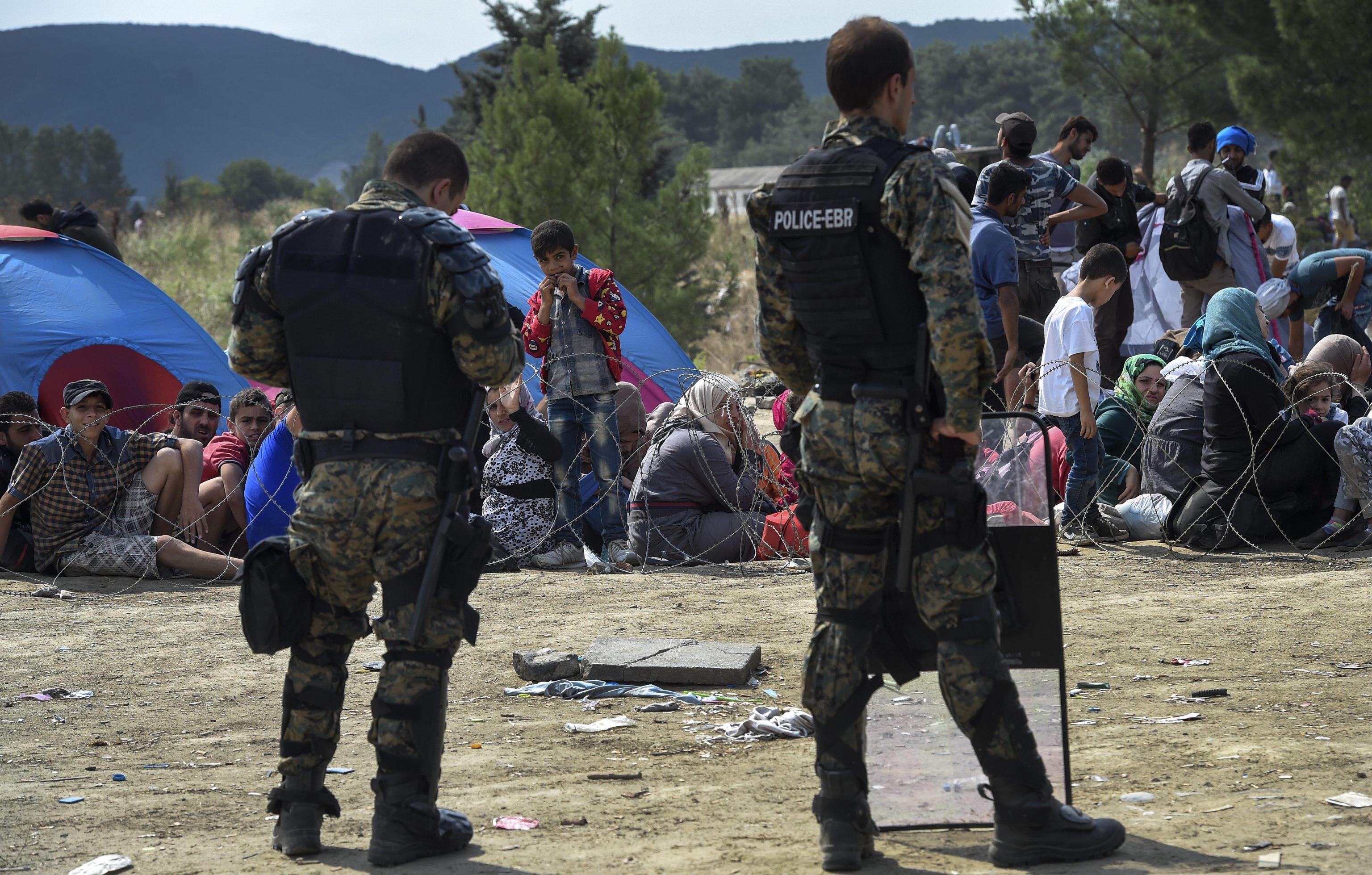 Macedonian police clashed with Middle Eastern refugees