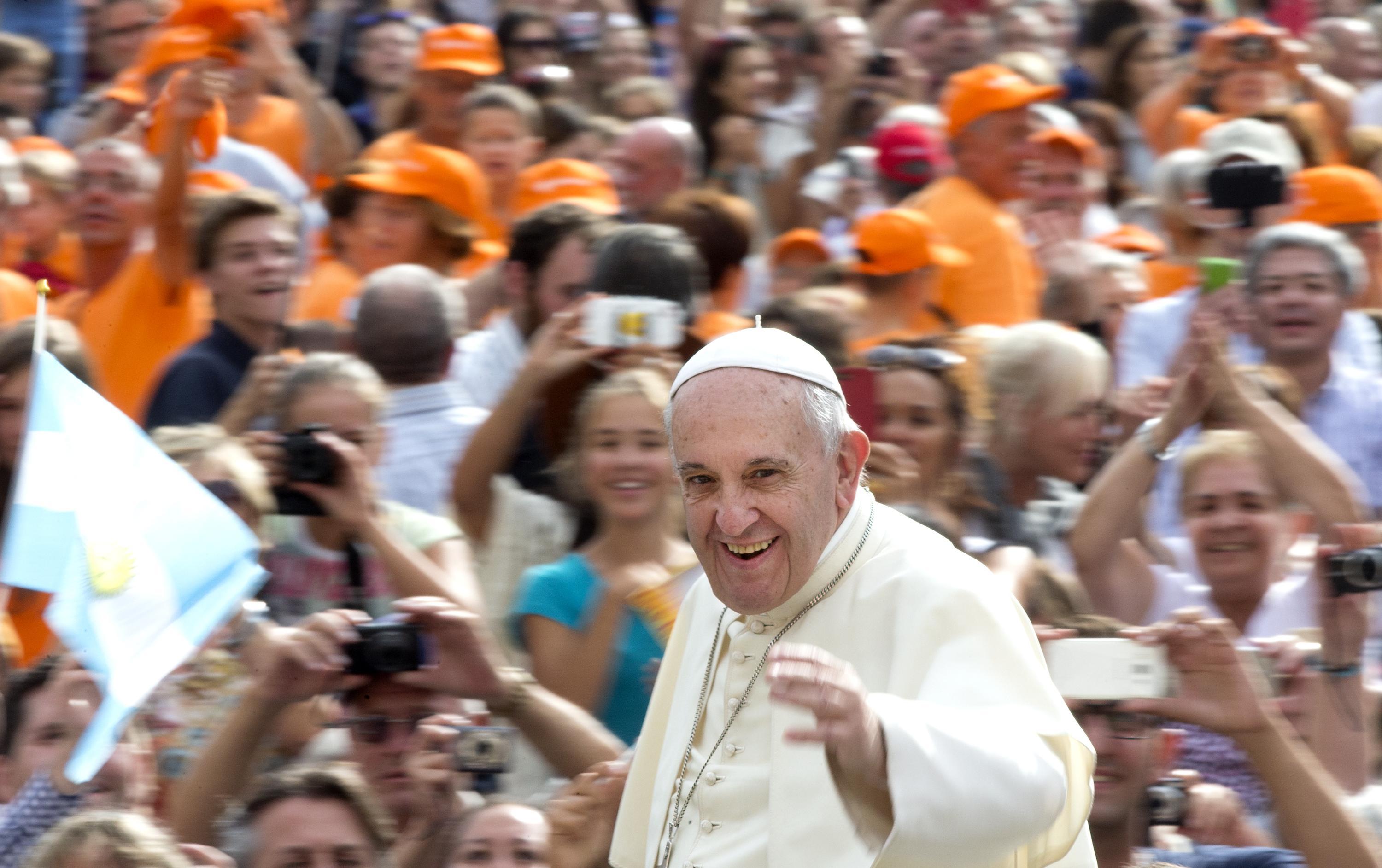 Pope Francis greets the faithful at the General Audience of Wednesday