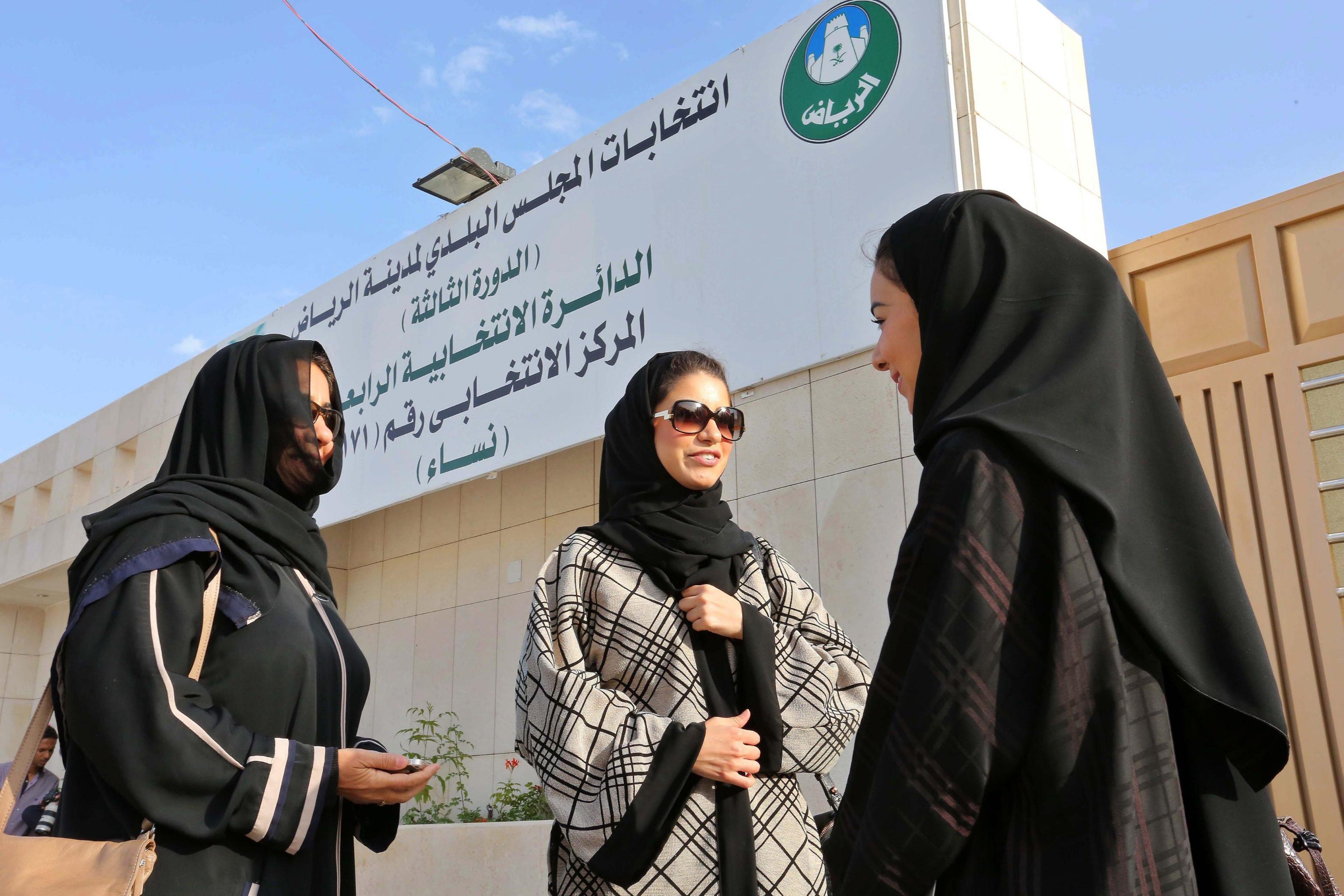 Saudi women head to polls in municipal elections for first time