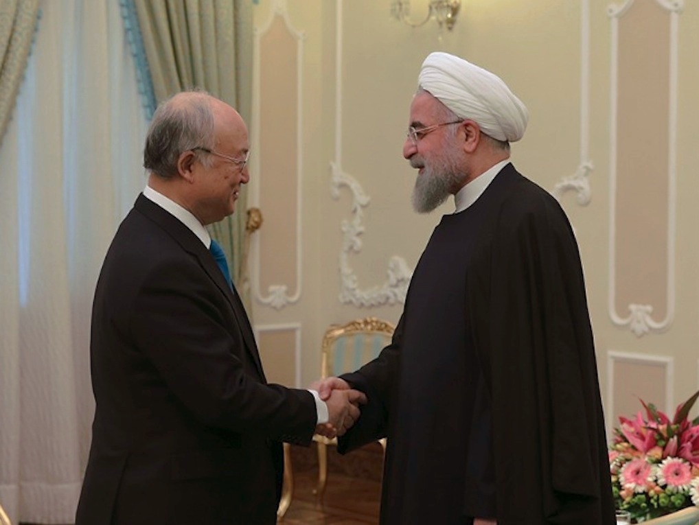 Rohani con el presidente de la IAEA