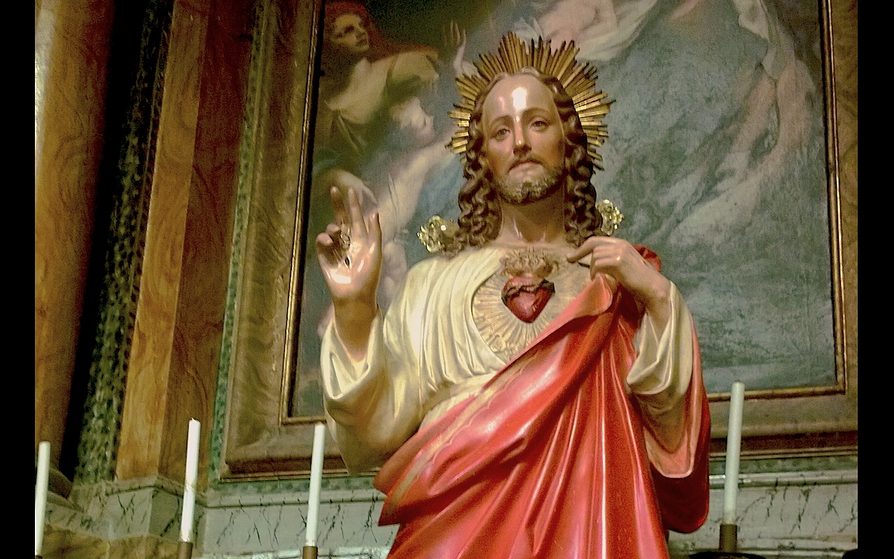 Corazón de Jesús, imagen en el duomo de Ronciglione - Italia (Foto ZENIT cc)