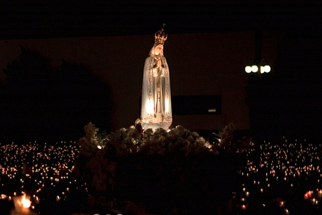 Santuario de Fátima, peregrinación nocturna