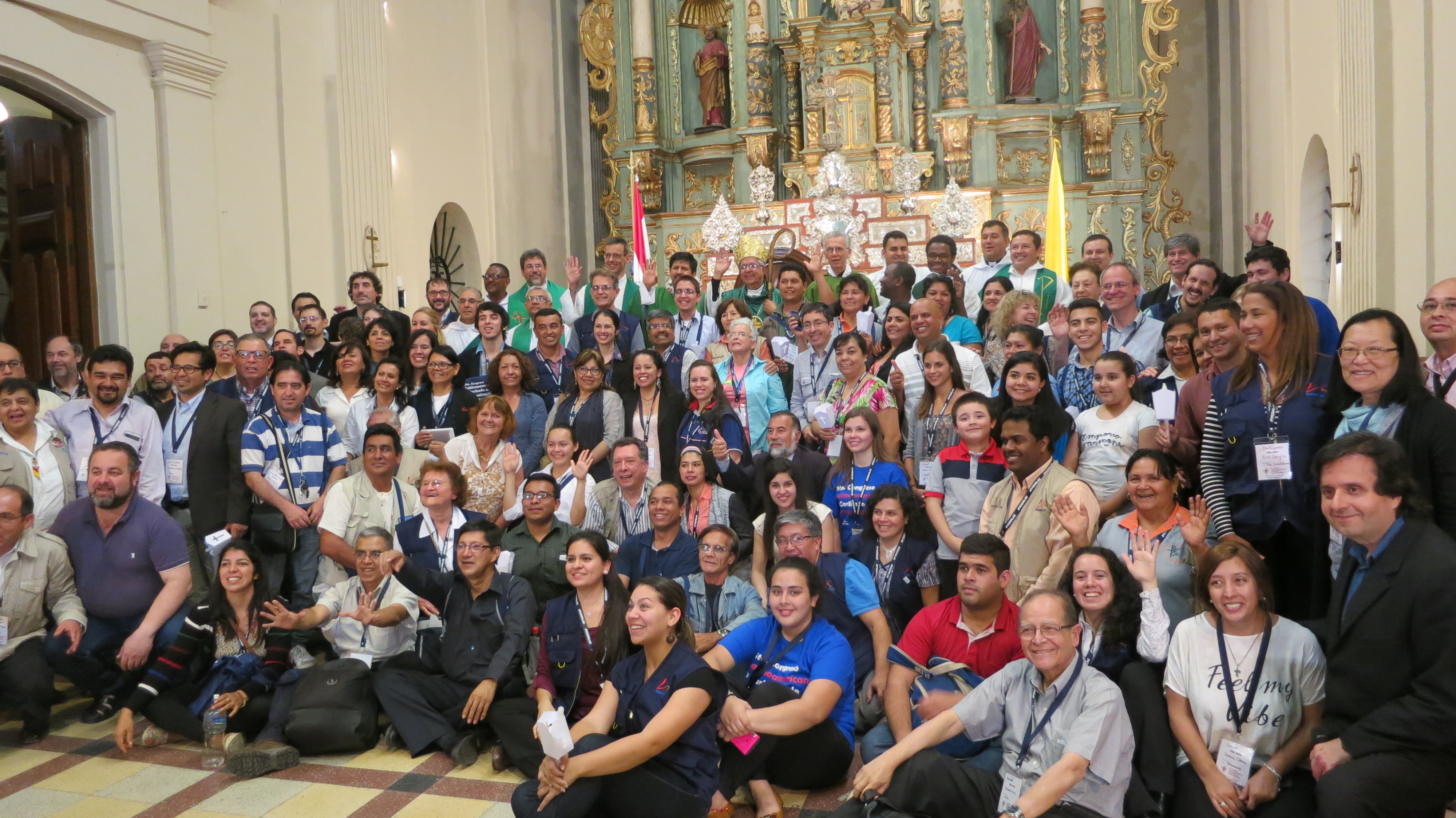 Los participantes al Congreso de comunicadores que se realizó en Paraguay