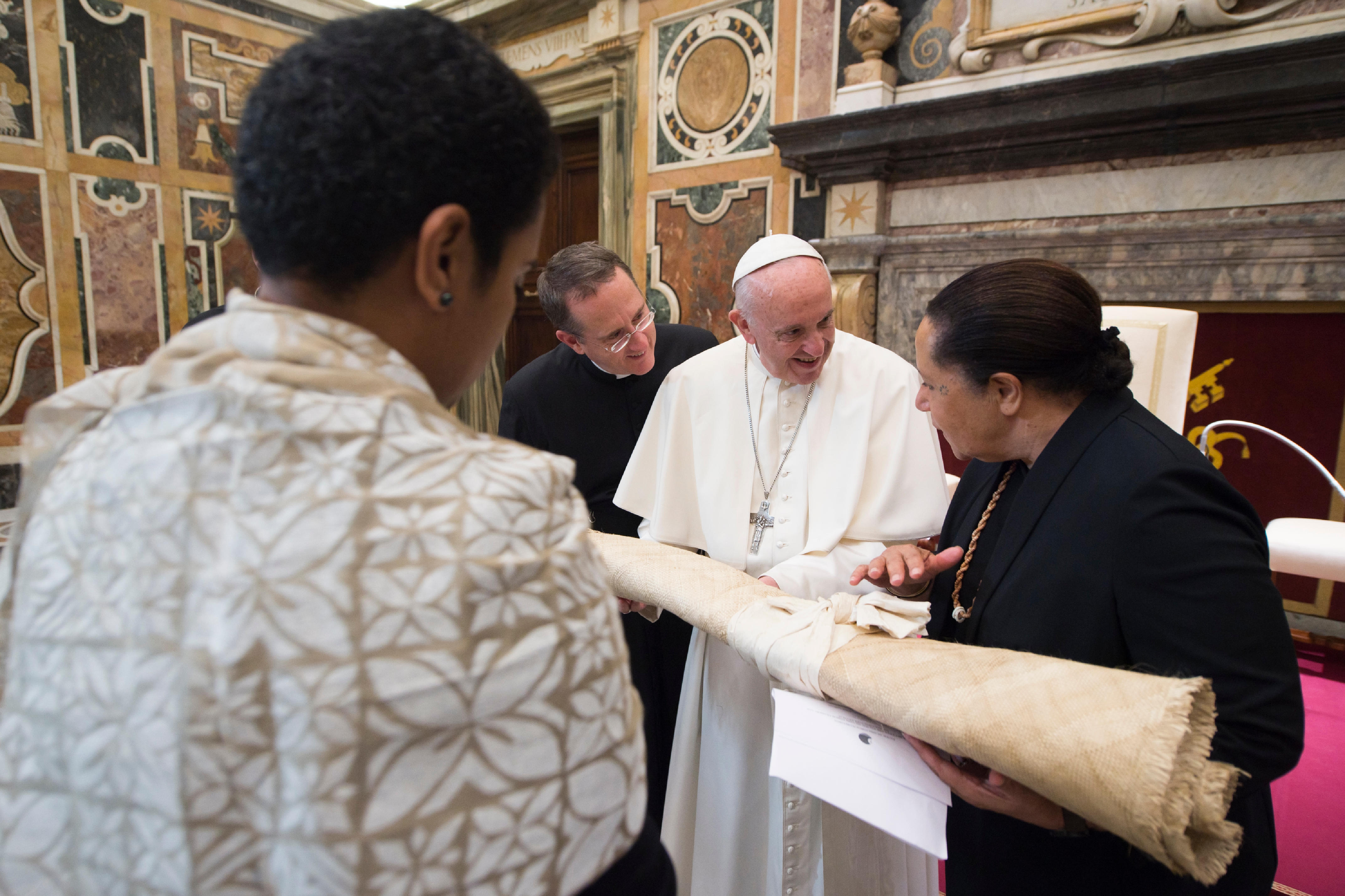 El Papa con los líderes de “Pacific Islands Forum Secretariat” © L´Osservatore Romano