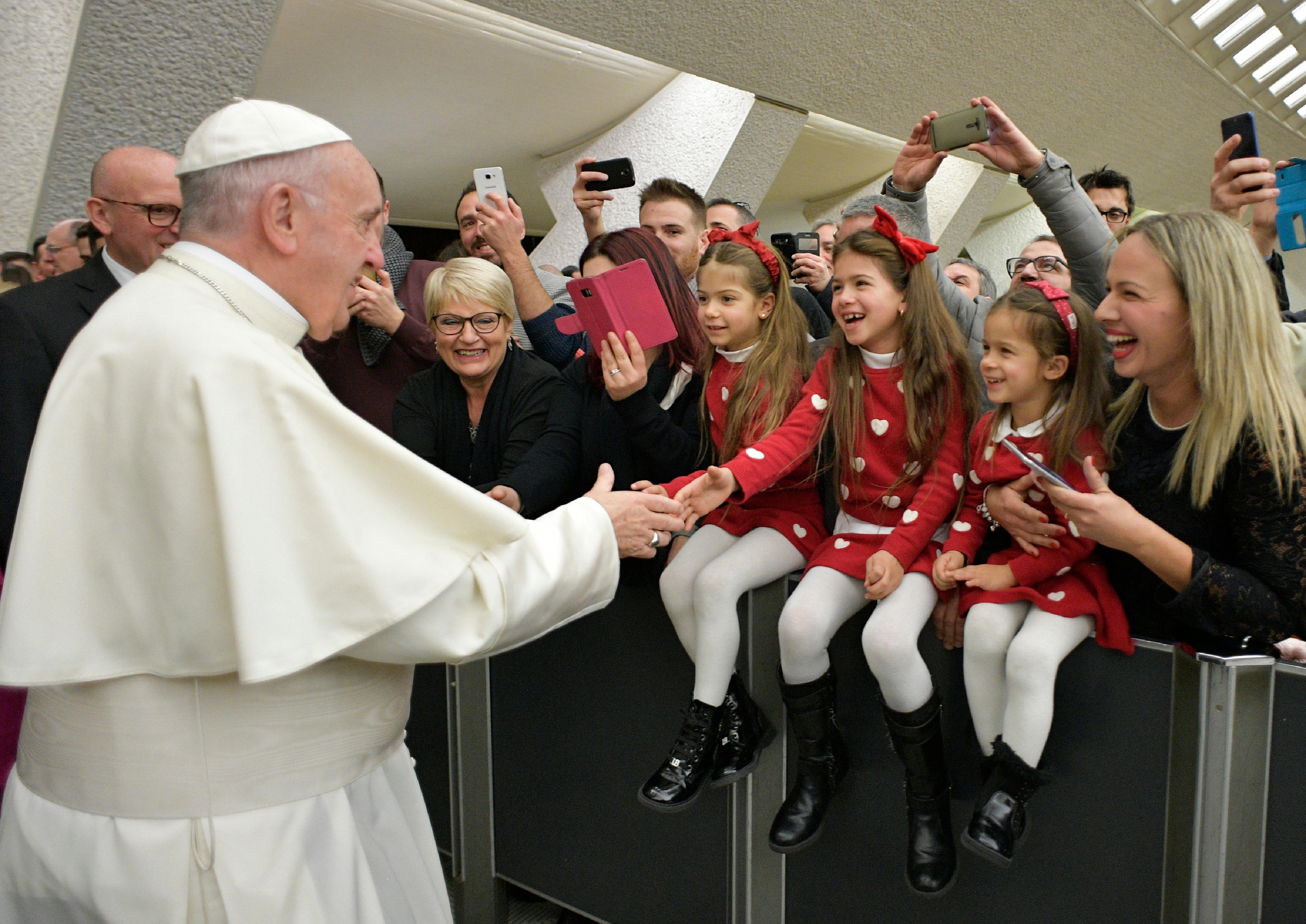 El Papa felicita la Navidad a los trabajadores del Vaticano y a sus familiares © L'Osservatore Romano