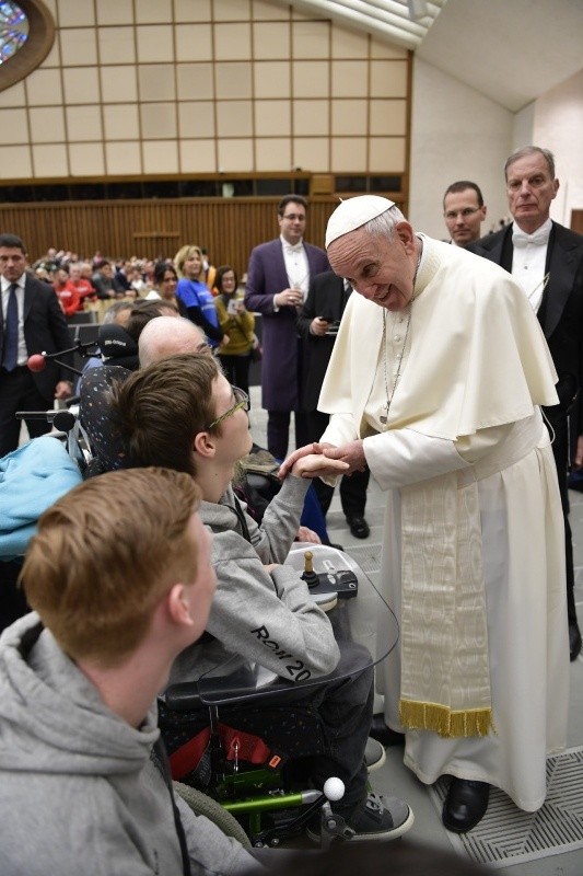 El Papa saludo a los enfermos en el Aula Pablo VI © Vatican Media