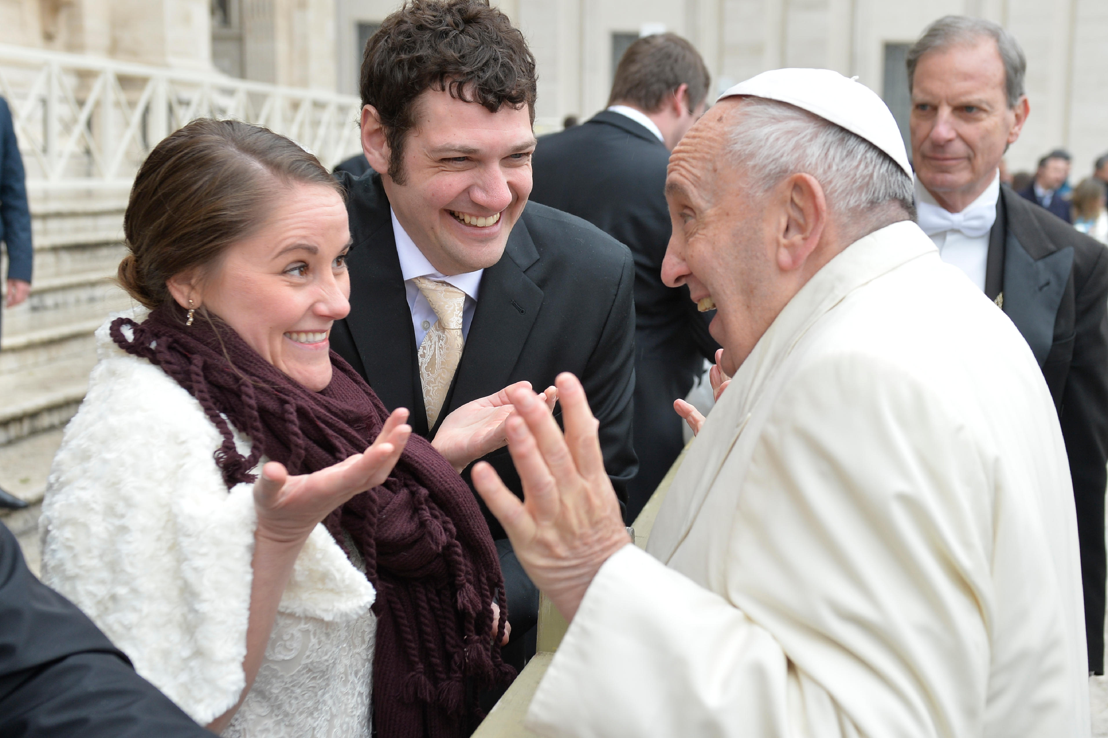 El Pontífice saluda un nuevo matrimonio © Vatican Media