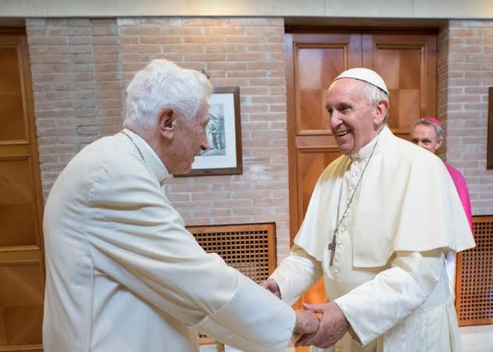 Benedicto XVI y el Papa Francisco 27/06/2017 © Vatican Media