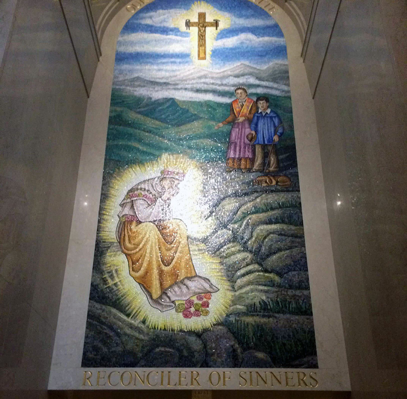 Mosaico de Ntra. Sra. de la Paz y Reconciliación en el Santuario Nacional en Washington, DC © Richard Maher