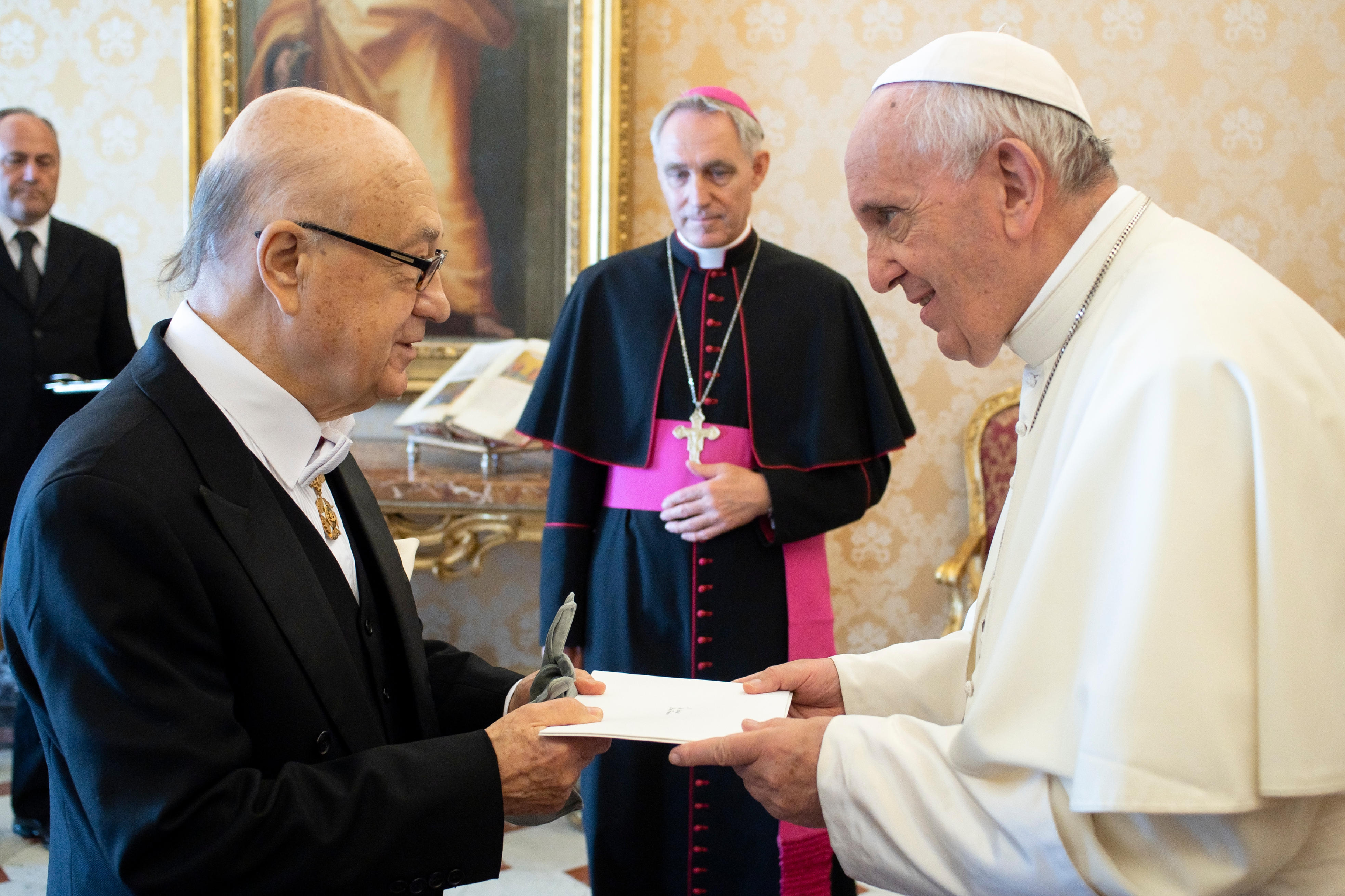 El nuevo embajador de Chile entrega sus cartas credenciales al Papa © Vatican Media
