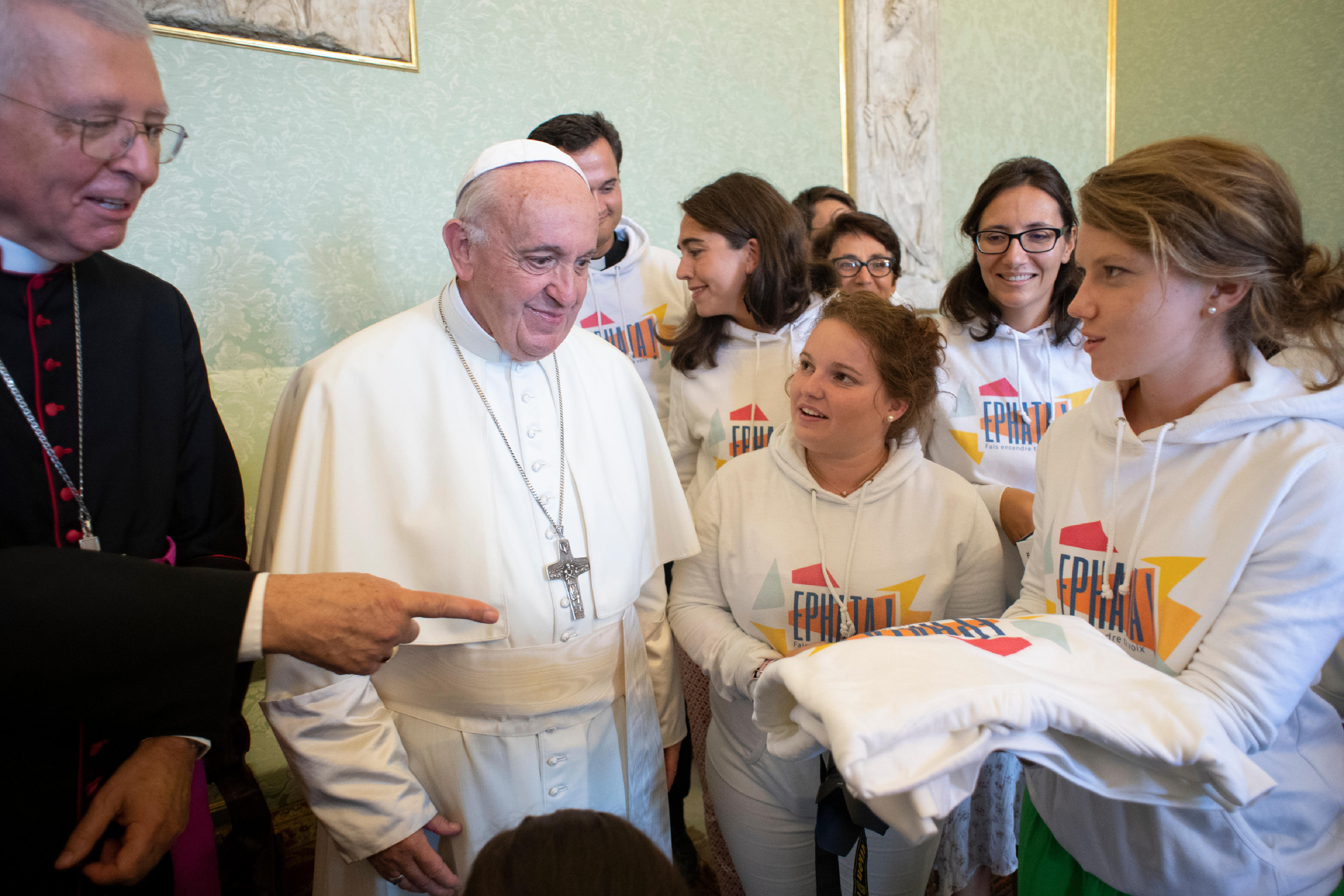 Obispo De Kerimel Y Los Jóvenes De Grenoble, 17 De Septiembre De 2018 © Vatican Media