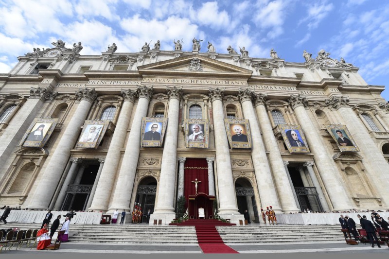 Siete nueve santos en la Iglesia © Vatican Media