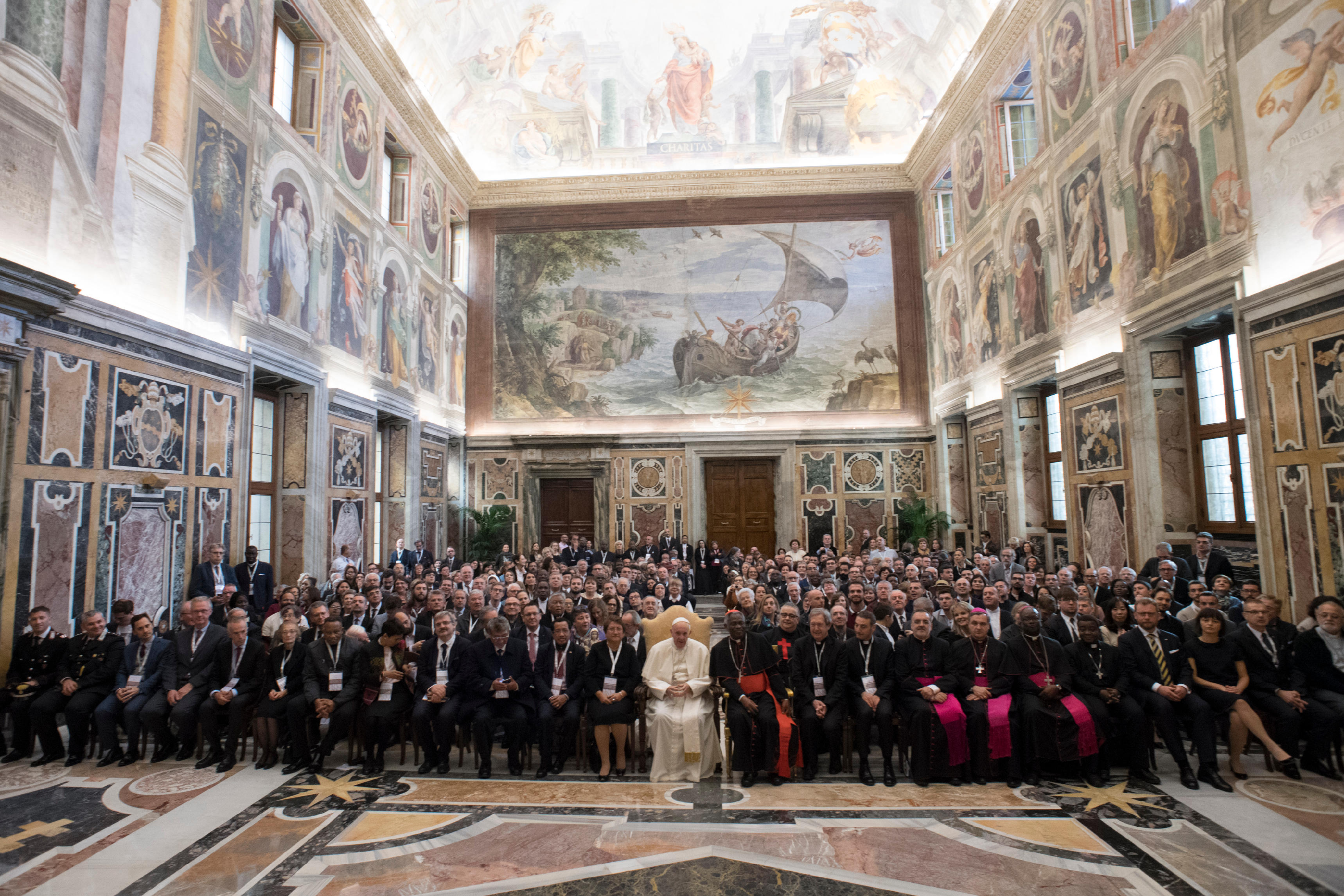 Audiencia con los participantes en la Conferencia sobre drogas y adicciones © Vatican Media