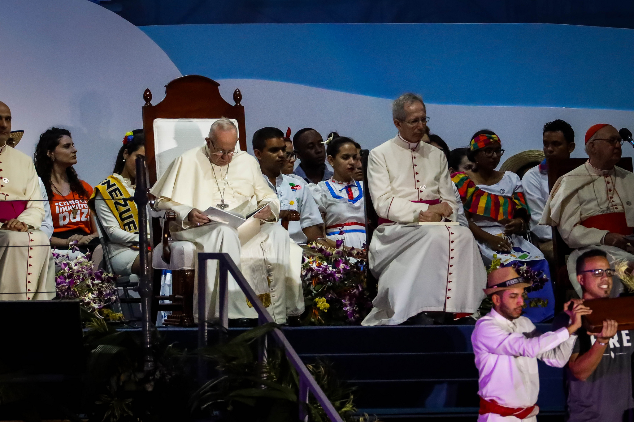 El Papa reza el via crucis con los jóvenes en Panamá © JMJ Panamá 2019
