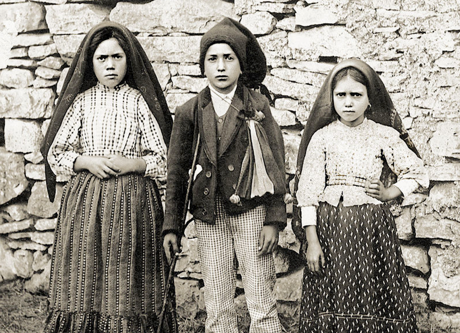 Lucia, Francisco Y Jacinta, Los Tres Pastorcitos Videntes De Fátima