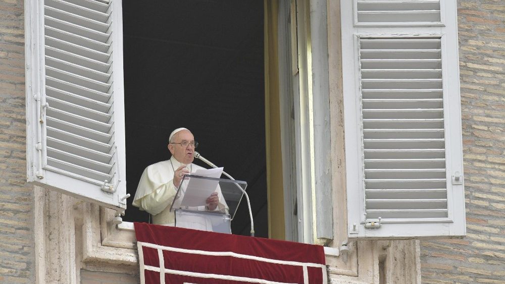 El Papa reza el Regina Coeli, el Lunes del Ángel, 22 abril 2019 © Vatican Media