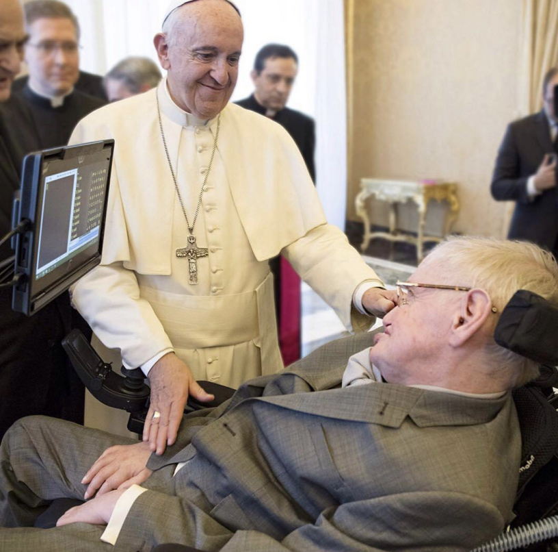 El Papa Francisco con Stephen Hawking © blog 'Teología para Millennials'