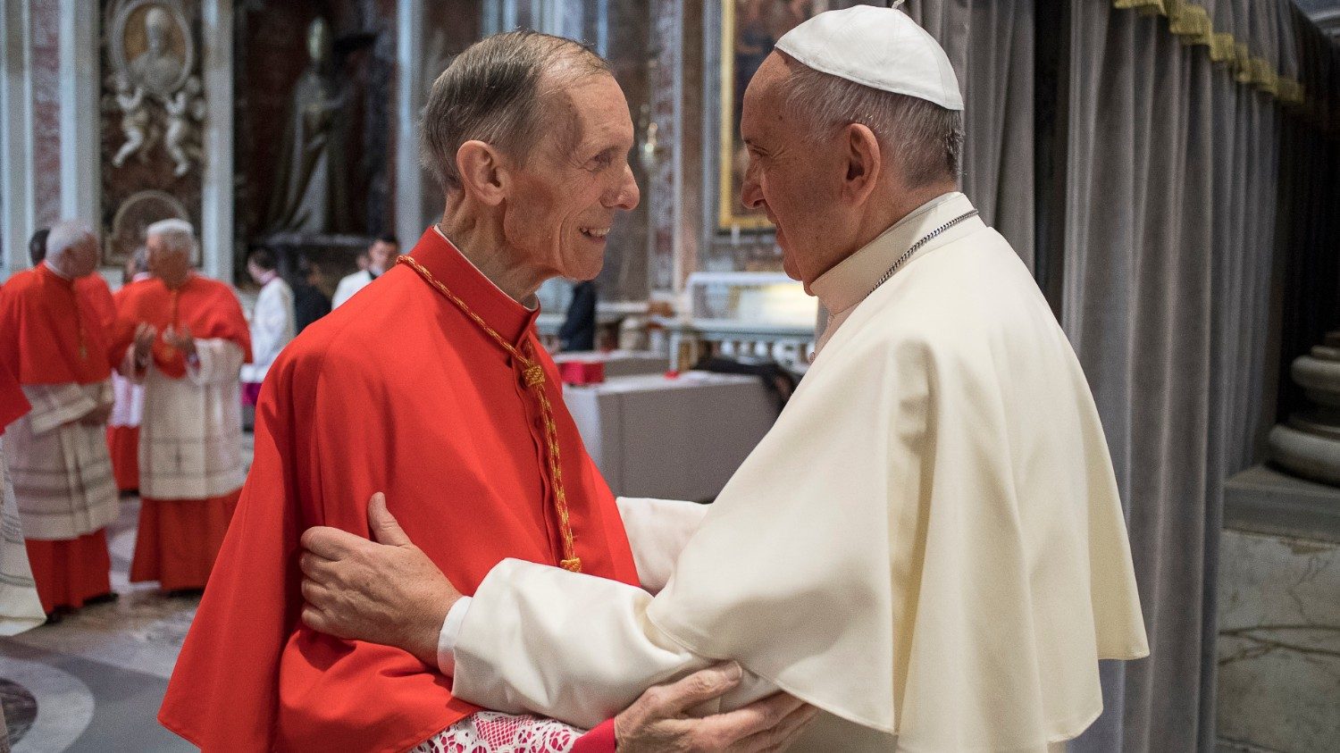 Italia: Pésame del Papa ante el fallecimiento del cardenal Renato Corti