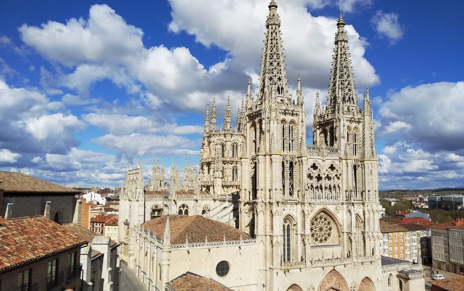 España: Nombramiento de obispos de Burgos y Zaragoza