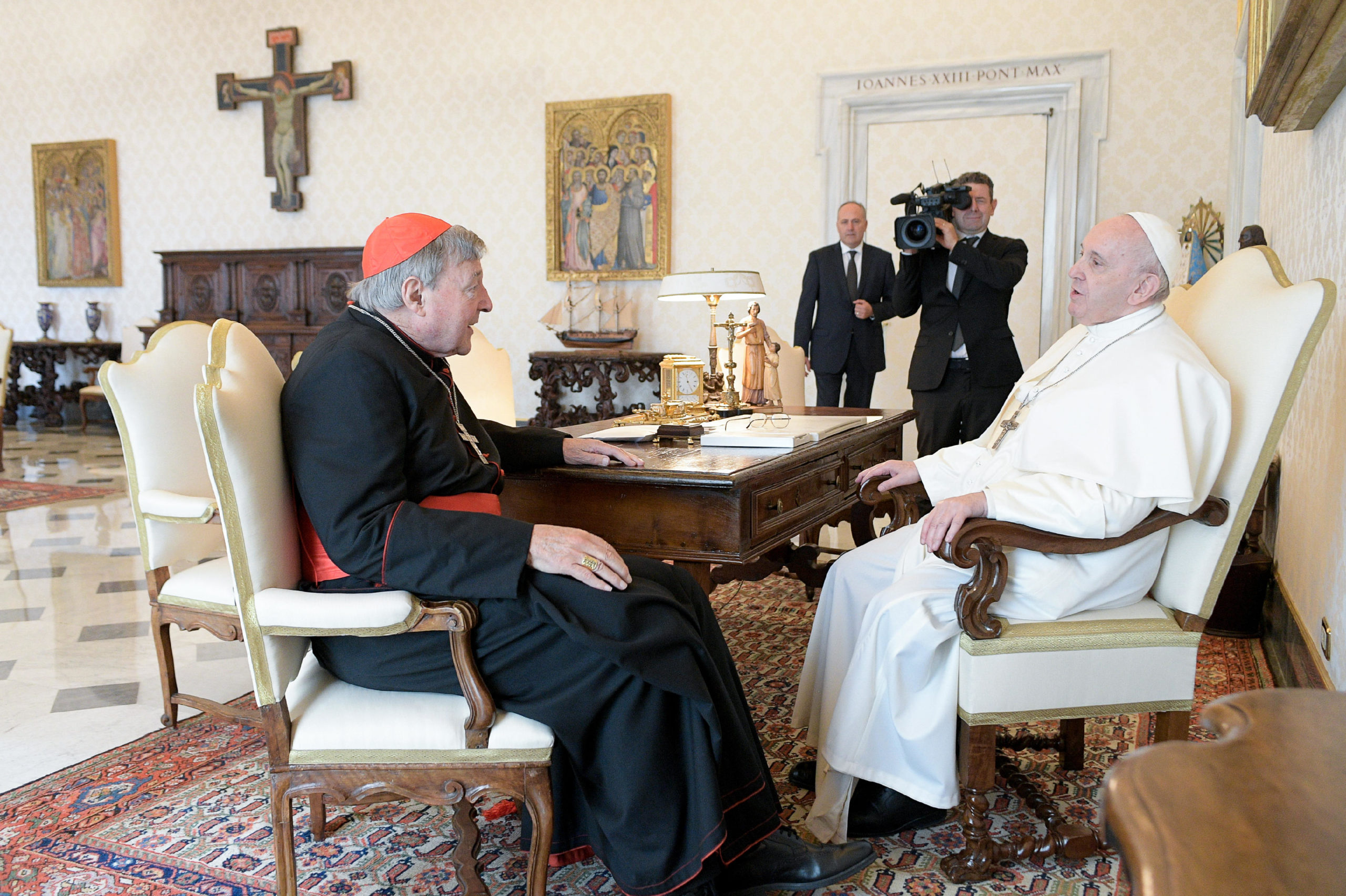 Papa Francisco y cardenal Pell