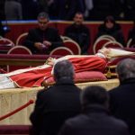 2 casas reales, 12 jefes de estado y de gobierno y 6 ministros: delegaciones presentes en funeral de Benedicto XVI