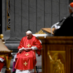 ¿Cómo vivió el Papa Francisco el Viernes Santo? ¿Qué sí hizo y qué no?