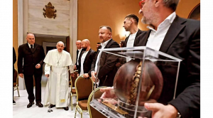 el Papa terminó agradeciendo “su visita y les deseo mucho éxito en sus actividades deportivas y sociales