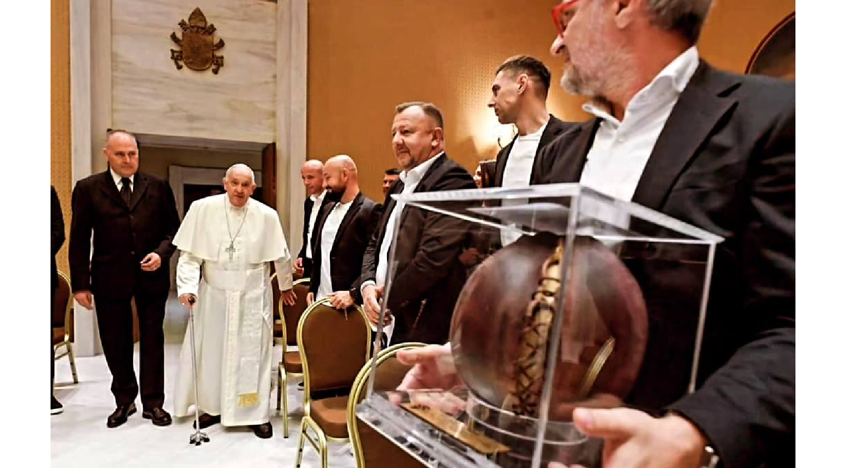 el Papa terminó agradeciendo “su visita y les deseo mucho éxito en sus actividades deportivas y sociales