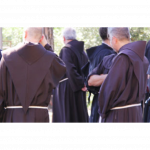 se autodenominan “Frailes Franciscanos de san José”