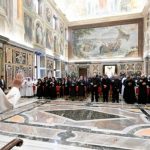 el Papa Francisco recibió en audiencia a religiosos de 5 institutos de vida consagrada