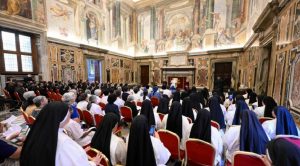 el Papa Francisco recibió en audiencia a 4 congregaciones religiosas que celebraban su Capítulo General en Roma