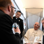 el Papa Francisco atendió las preguntas de algunos periodistas con relación al viaje recién concluido a Luxemburgo y Bélgica