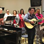 ¿dónde debe estar el coro en la iglesia?