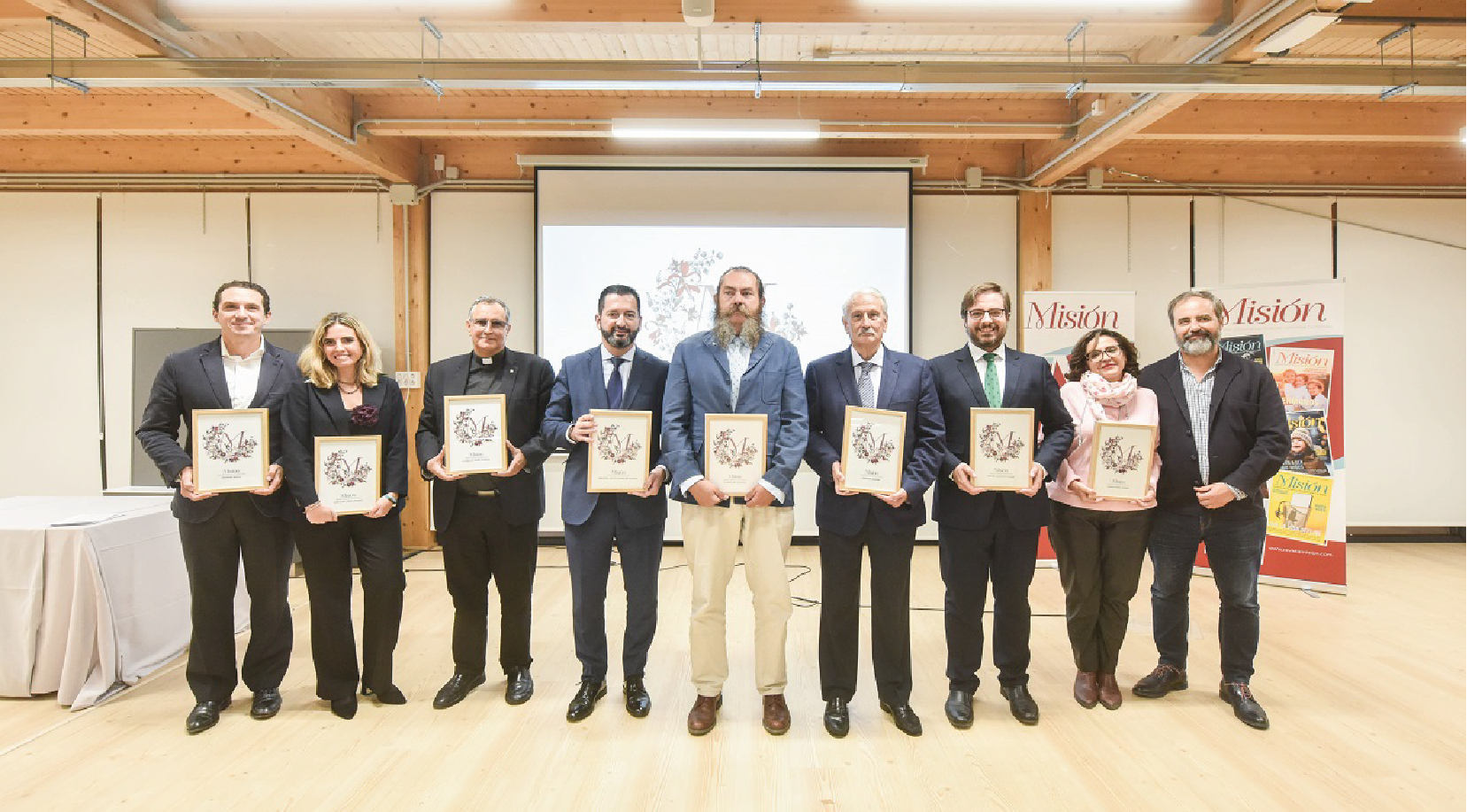 la publicación de suscripción gratuita más leída por las familias católicas de España, premió en este evento a 8 iniciativas y personalidades