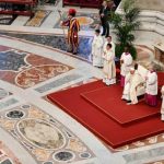 el Papa Francisco concelebró la santa misa en la basílica de San Pedro