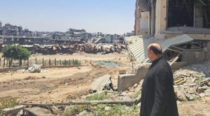 Gabriel Romanelli, sacerdote argentino encargado de la única parroquia católica en Gaza