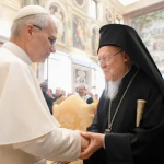 Desde la revocación de las anatemas en Nicea, 17 siglos después del primer Sínodo Ecuménico