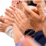 Preguntas sobre liturgia: ¿se puede aplaudir dentro de la Misa?