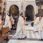 Preguntas sobre liturgia: reverencias y genuflexiones