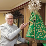 Con la “autoridad” de 43 años de sacristán lo tiene claro: “una parroquia es una vida, no un trabajo”