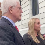 USA: Según el fallo de un juez de Maine, la doctrina cristiana amenaza con causar «daño psicológico» a un niño