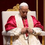 Cómo informó un diario auto declarado socialista la actuación del Papa en su primer año: Qué calla (3)